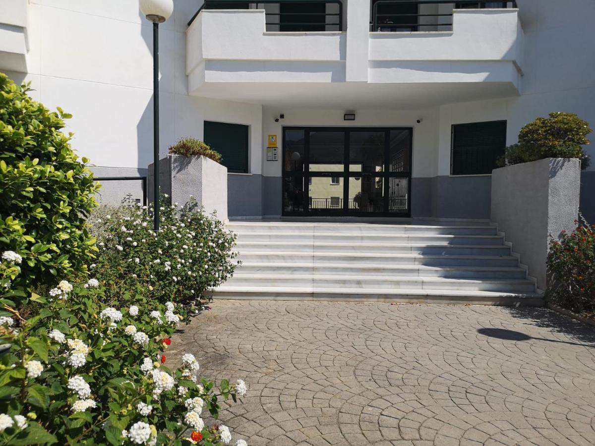 Apartamento Las Brisas ฟูเอนฮิโรลา ภายนอก รูปภาพ
